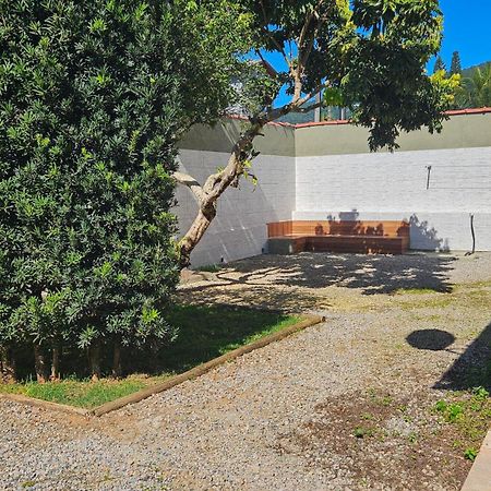 Casa Do Cameron Убатуба Екстер'єр фото